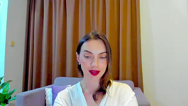 LovelyeeMia online show from October 20, 2025, 10:38 am