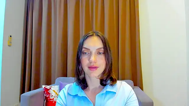 LovelyeeMia online show from October 30, 2025, 11:22 am