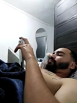 Juandiam online show from June 8, 2026, 3:51 am