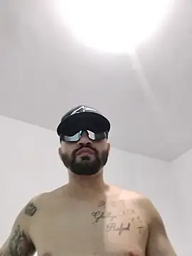 Juandiam online show from June 11, 2026, 2:53 am
