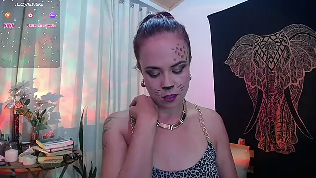 AmaRiv online show from October 30, 2025, 3:30 am