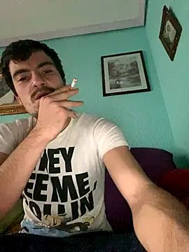 Frantri00xh online show from November 3, 2025, 4:41 pm