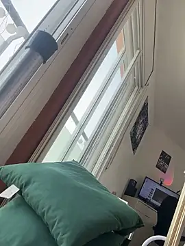 AlaskaLover online show from April 9, 2026, 8:42 am