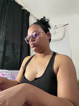 angela angels  online show from April 17, 2026, 12:52 pm