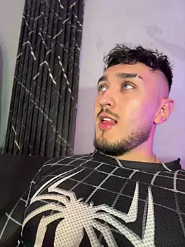 Zionmattis online show from April 12, 2026, 12:59 am