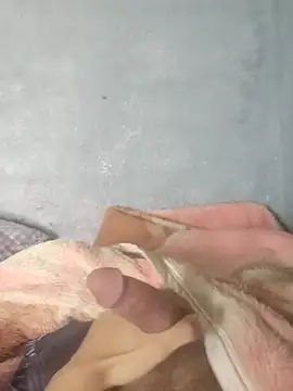 Juliano69xv online show from November 4, 2025, 12:37 pm