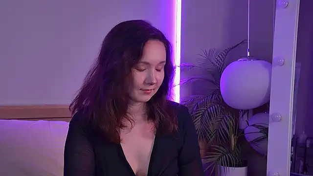 Snapshot of IreneRaye chatting on October 31, 2025, 3:13 pm IreneRaye online show from October 31, 2025, 3:13 pm