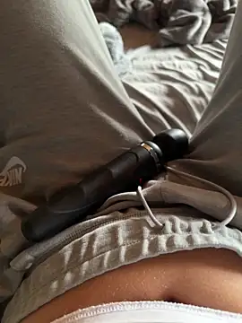 Ana-05 online show from October 7, 2025, 10:12 am