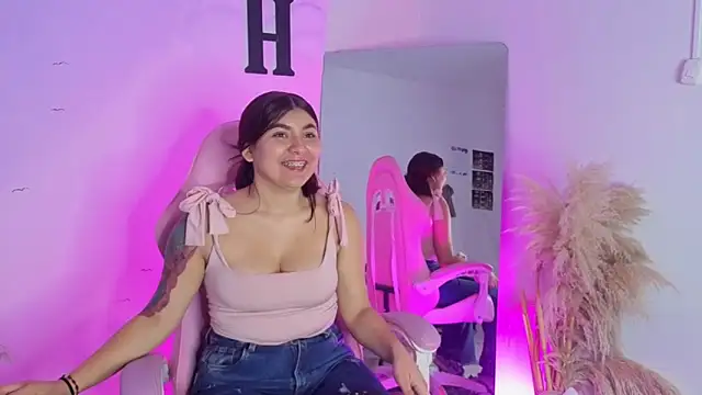 carolayrosse online show from September 23, 2025, 3:20 am