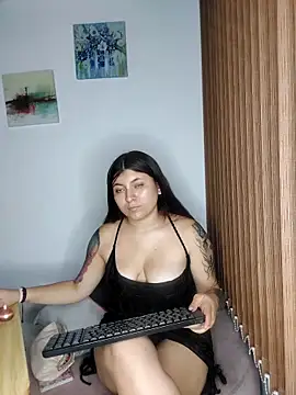 carolayrosse online show from November 2, 2025, 4:37 am