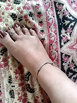 lakey91girl online show from October 28, 2025, 6:28 am