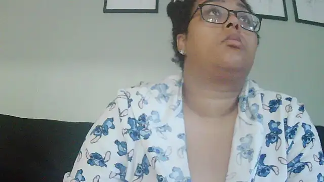 vanilla chocolate23 online show from November 10, 2025, 8:46 am