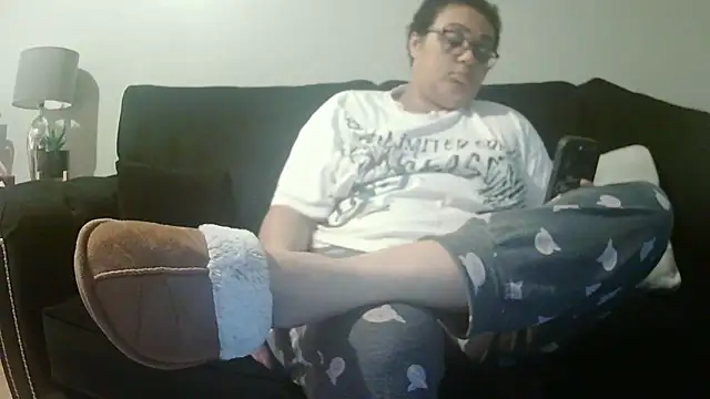 vanilla chocolate23 online show from January 19, 2026, 8:18 am