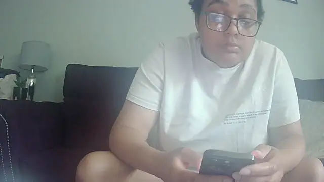 Snapshot of vanilla_chocolate23 chatting on May 30, 2026, 8:22 am vanilla chocolate23 online show from May 30, 2026, 8:22 am