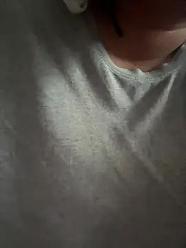 vanilla chocolate23 online show from July 19, 2026, 9:35 am