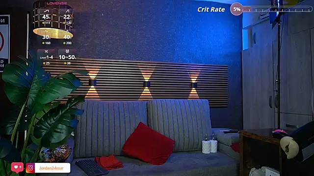  EUFRATES  online show from November 5, 2025, 5:02 pm