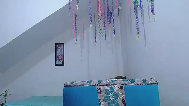 diamonmeli online show from January 24, 2025, 8:11 pm