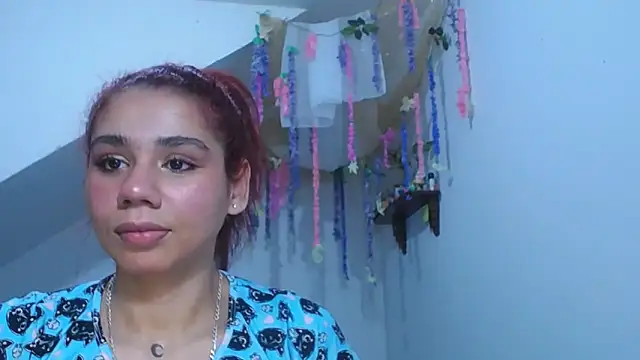 diamonmeli online show from March 11, 2025, 7:25 pm