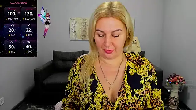 Lili Crossi online show from September 30, 2025, 5:45 am