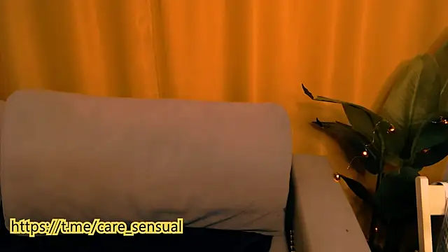 Snapshot of M_Sensual chatting on December 5, 2024, 7:49 am M Sensual online show from December 5, 2024, 7:49 am