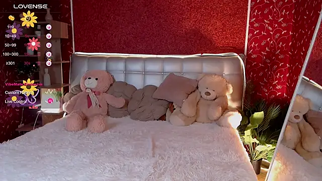 AuroraAksnesss online show from November 21, 2025, 4:27 pm