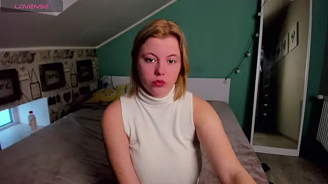 LillyDepp online show from December 30, 2024, 8:43 am