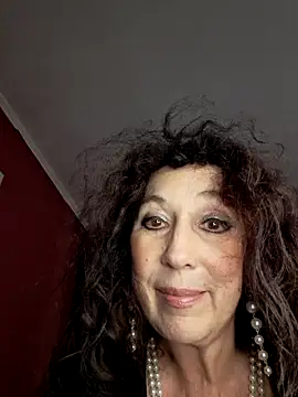 GypsyEsmeralda online show from November 3, 2025, 4:08 pm