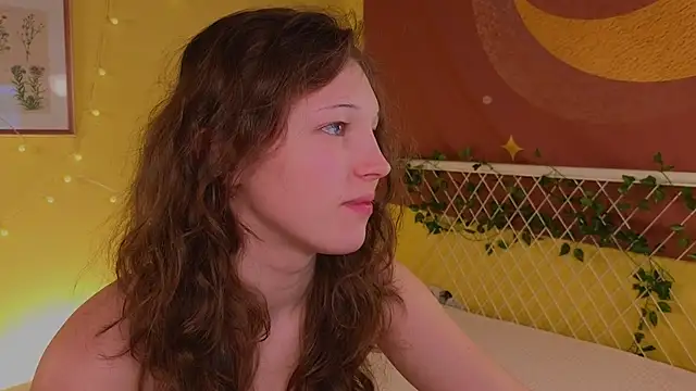 cherry lea online show from November 22, 2025, 4:17 pm