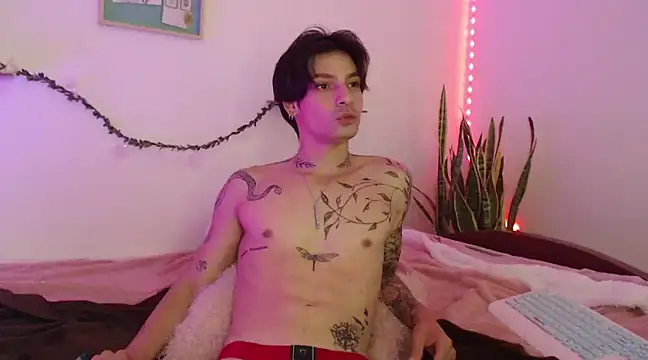 Apolo Hidalgo01 online show from December 22, 2024, 3:00 pm