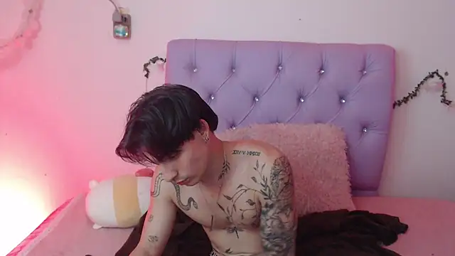 Apolo Hidalgo01 online show from January 23, 2025, 5:21 pm