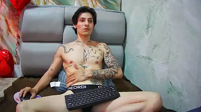 Apolo Hidalgo01 online show from February 13, 2025, 4:39 pm