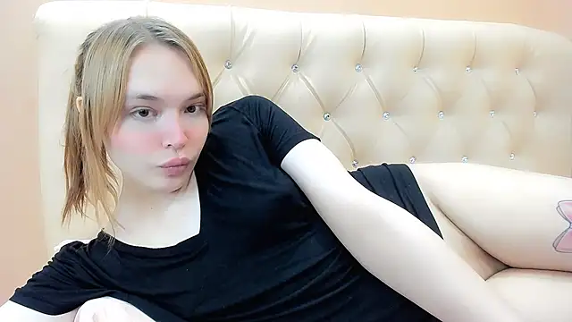 fem to online show from February 23, 2025, 8:00 pm