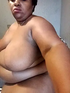 HotBootyBabe90 online show from April 9, 2026, 2:55 pm