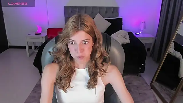 Nora Vennucci online show from March 8, 2025, 11:18 pm