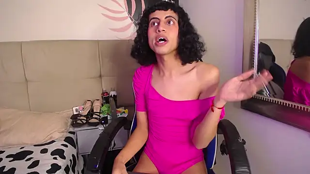 Eimyflorian online show from March 3, 2025, 2:37 pm