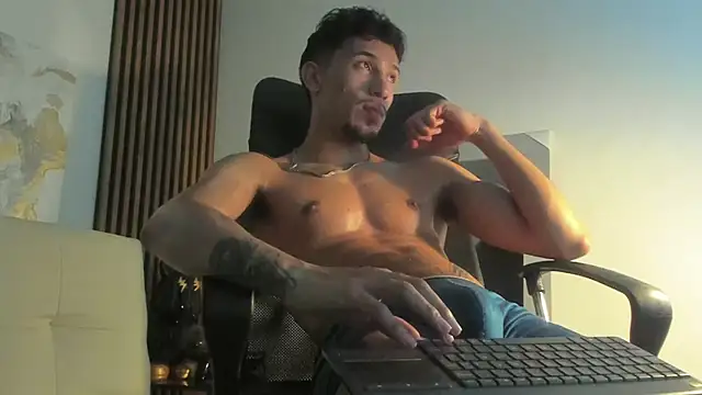 rafael stone online show from March 12, 2025, 6:51 am