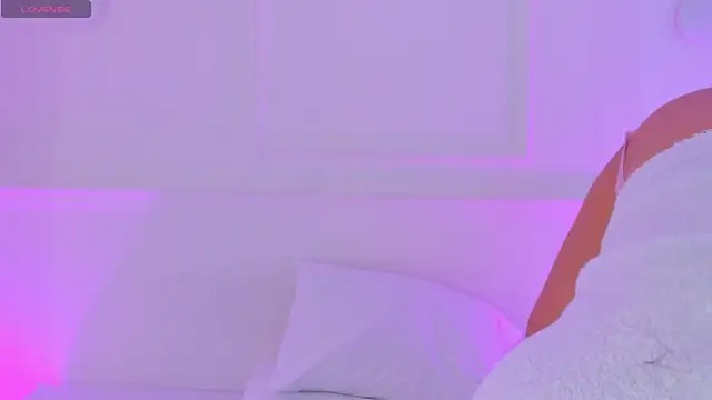 mary suarez online show from October 4, 2025, 4:10 am