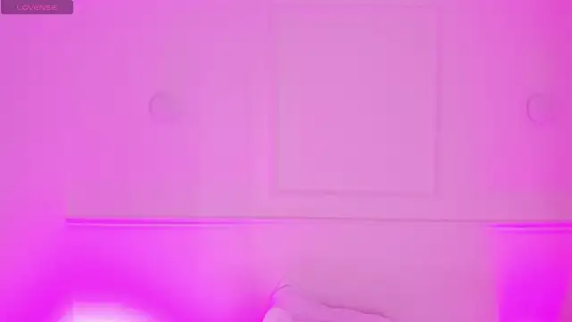 mary suarez online show from October 12, 2025, 4:00 am