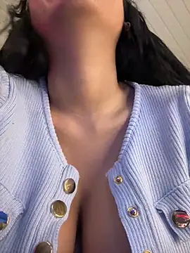 Anily Lovely online show from January 30, 2025, 9:36 pm