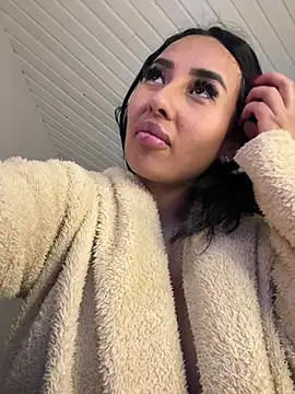 Anily Lovely online show from February 14, 2025, 3:11 am