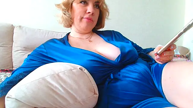 Brionia online show from February 18, 2025, 10:49 am