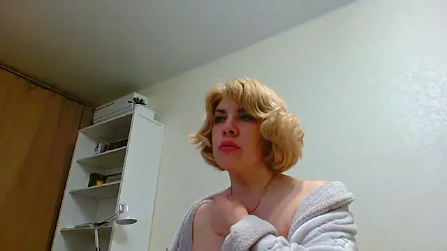 Brionia online show from February 18, 2025, 5:42 pm