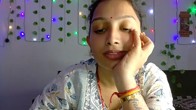 Aleena Rai online show from October 18, 2025, 7:58 pm