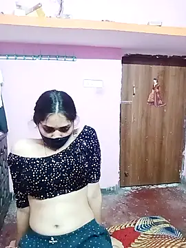 Cute-Simmi online show from December 17, 2024, 6:35 am