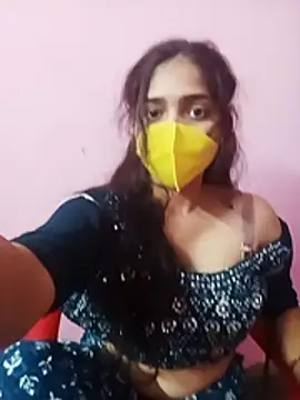 Cute-Simmi online show from December 15, 2025, 5:44 am