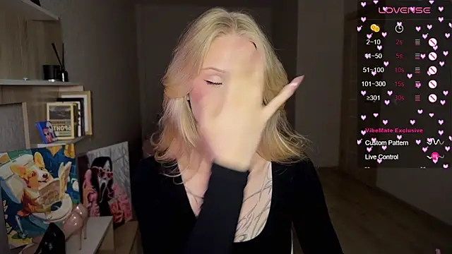 lisa barbie online show from September 25, 2025, 2:32 pm