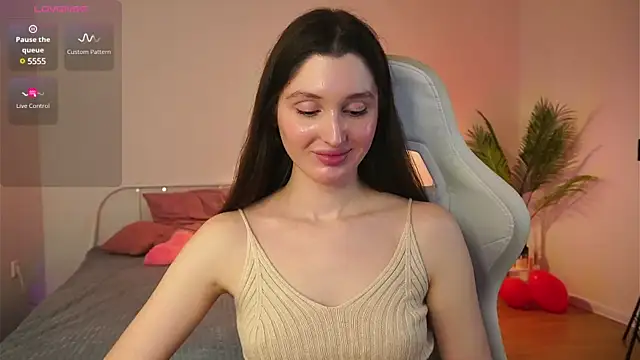 tender babyy online show from March 3, 2025, 2:37 pm