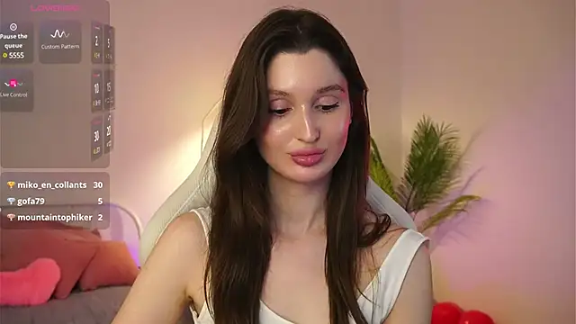 tender babyy online show from March 5, 2025, 2:01 pm