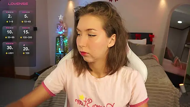 LinaSiren online show from December 27, 2024, 3:09 am