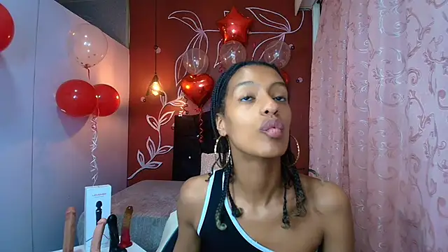 Zia Green online show from February 12, 2025, 12:12 pm